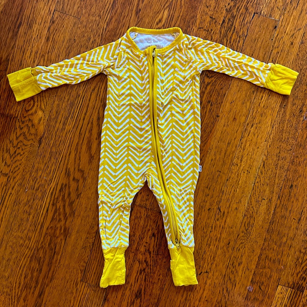 Little Sleepies Yellow Chevron Pattern Zipper Pajamas | 3-6 month